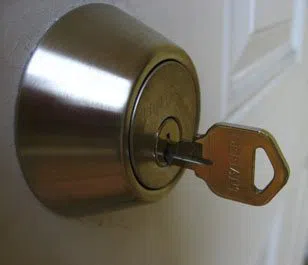 Turtle Creek Locksmith Service Turtle Creek, PA 412-533-9237 - 13-Key-Broke-In-Lock
